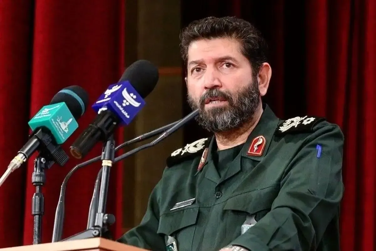 زمان اقامه نماز بر پیکر رهبر شهید به روایت فرمانده سپاه تهران بزرگ