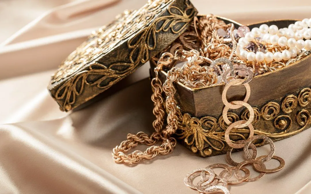 قیمت طلا امروز (۷ آذر ماه ۱۴۰۲) / طلا ۱۸ عیار، ۲۴ عیار و انس