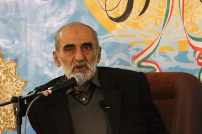 حسین-شریعتمداری-دلار-و-خودرو-گران-شده-ربطی-به-دولت-ندارد