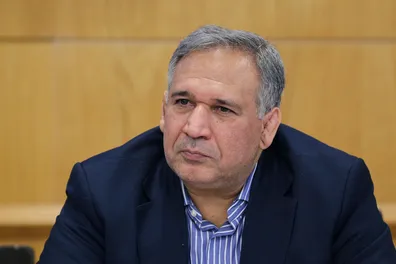 راهکار-بازگشت-1-5-میلیارد-دلار-ارز-صادراتی-کمیسیون-اقتصادی-چه-راهکارهایی-برای-خروج-از-ناترازی-ارائه-داد