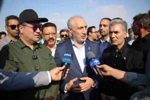 تقویت ترانزیت شمال غرب در اولویت دولت / معاون رئیس‌جمهور: گمرکات و پایانه‌ها همپای جاده‌ها توسعه می‌یابد