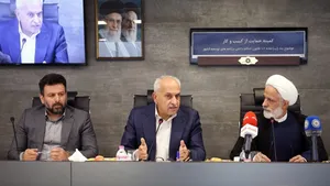 عوارض ۱۰ درصدی حمل دریایی متوقف شد | فهرست مشمولان باید به تصویب هیات وزیران برسد