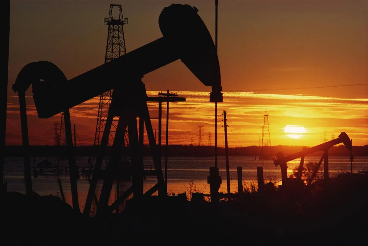 Oil Makes Biggest Annual Gain Since 2009 Before OPEC Supply Cuts