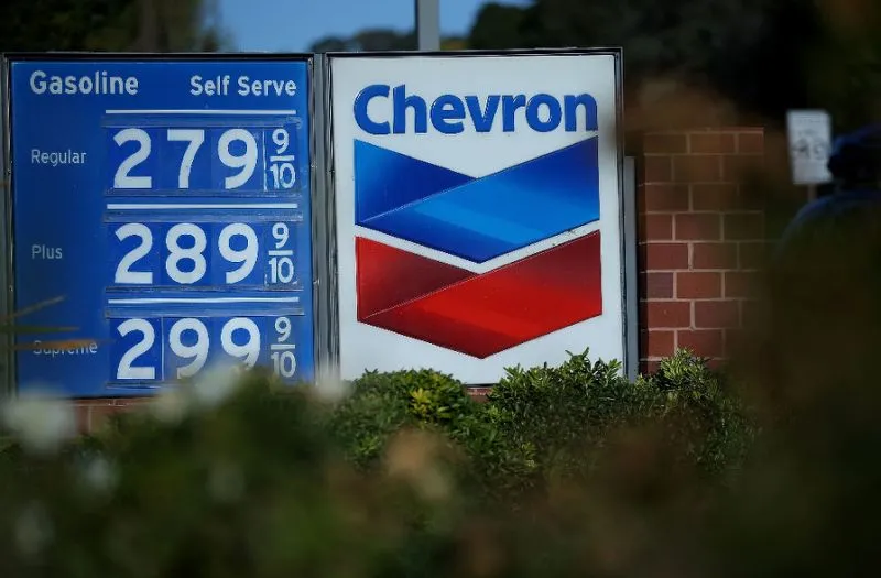 Oil Majors Face Ratings Cuts Amid Weak Recovery, S&P Global Says