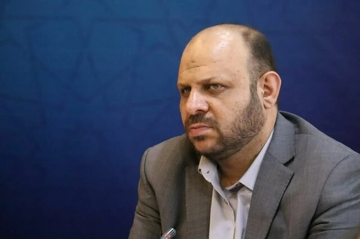 معلمان بجای نگرانی از معیشت خود باید تمام توان خود را در میدان تربیت به کار بگیرند