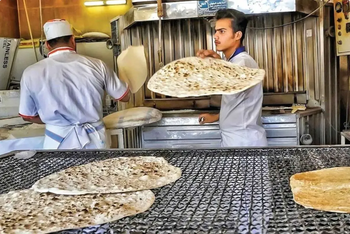 وزارت اقتصاد پاسخ داد/ حذف آرد یارانه‌ای نان صحت دارد؟