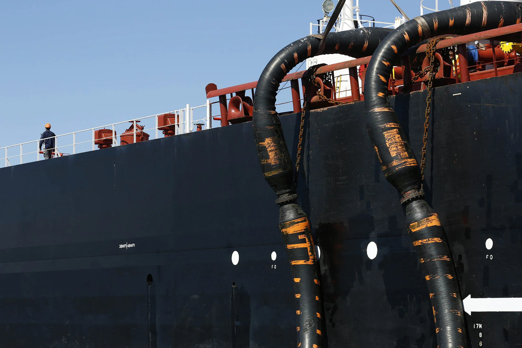 Iran, OPEC’s Big Winner, Will Sign Landmark Oil Contract