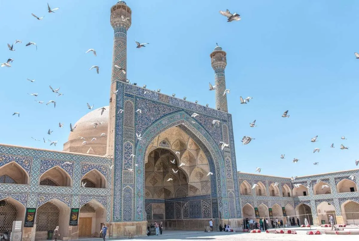 در تاریخی مسجد جامع اصفهان ناپدید شد+ عکس
