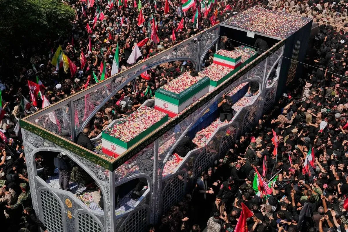 فرمانده سپاه تهران: ۴۰ میلیون نفر در تشییع رهبر شهید شرکت کردند