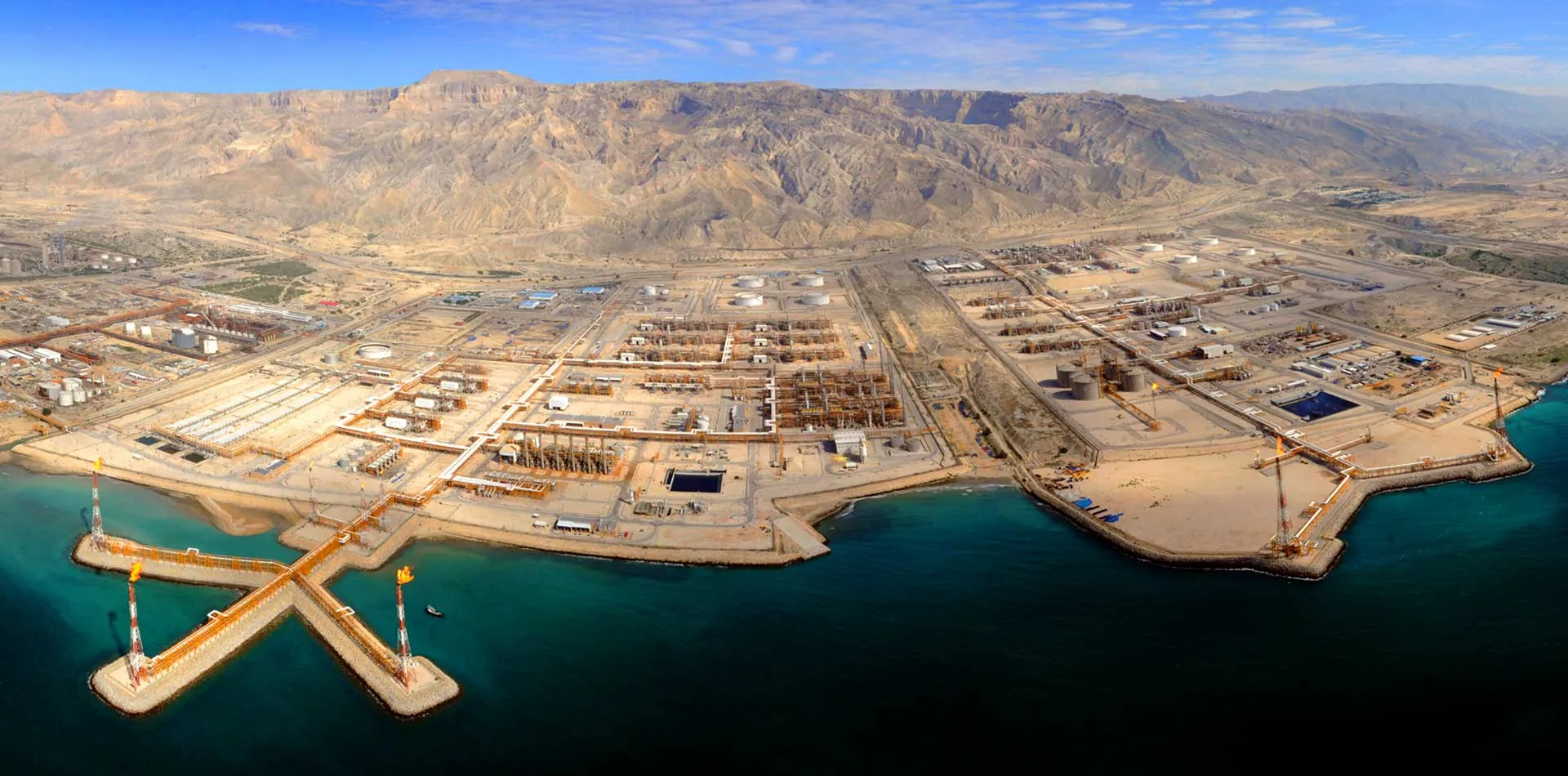 Trilateral Deal for Iran’s 1st Small-Scale LNG Plant