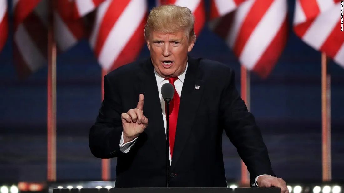 Trump edges ahead of Clinton in U.S. presidential race: Reuters/Ipsos poll