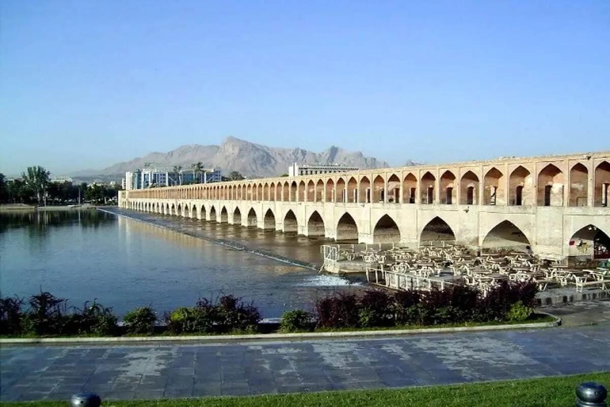 تور زمینی اصفهان با کمتر از ۳ میلیون تومان + جدول قیمت