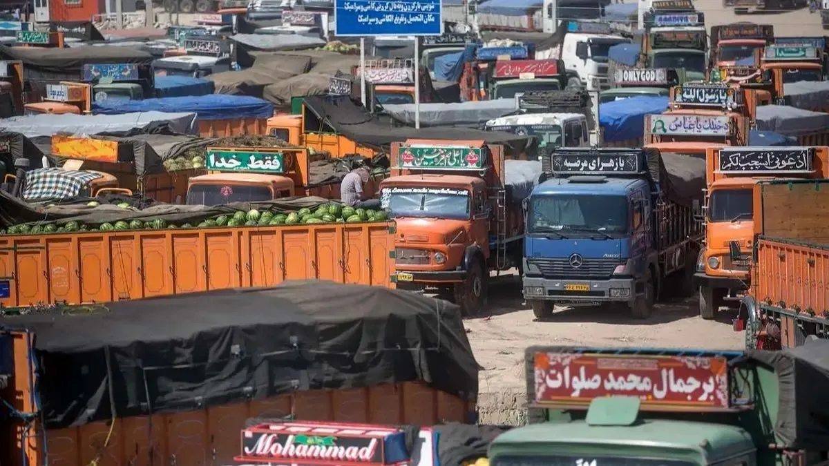 خبر مهم برای رانندگان ایرانی / کامیون‌های ایرانی بدون ضامن، راهی پاکستان شدند