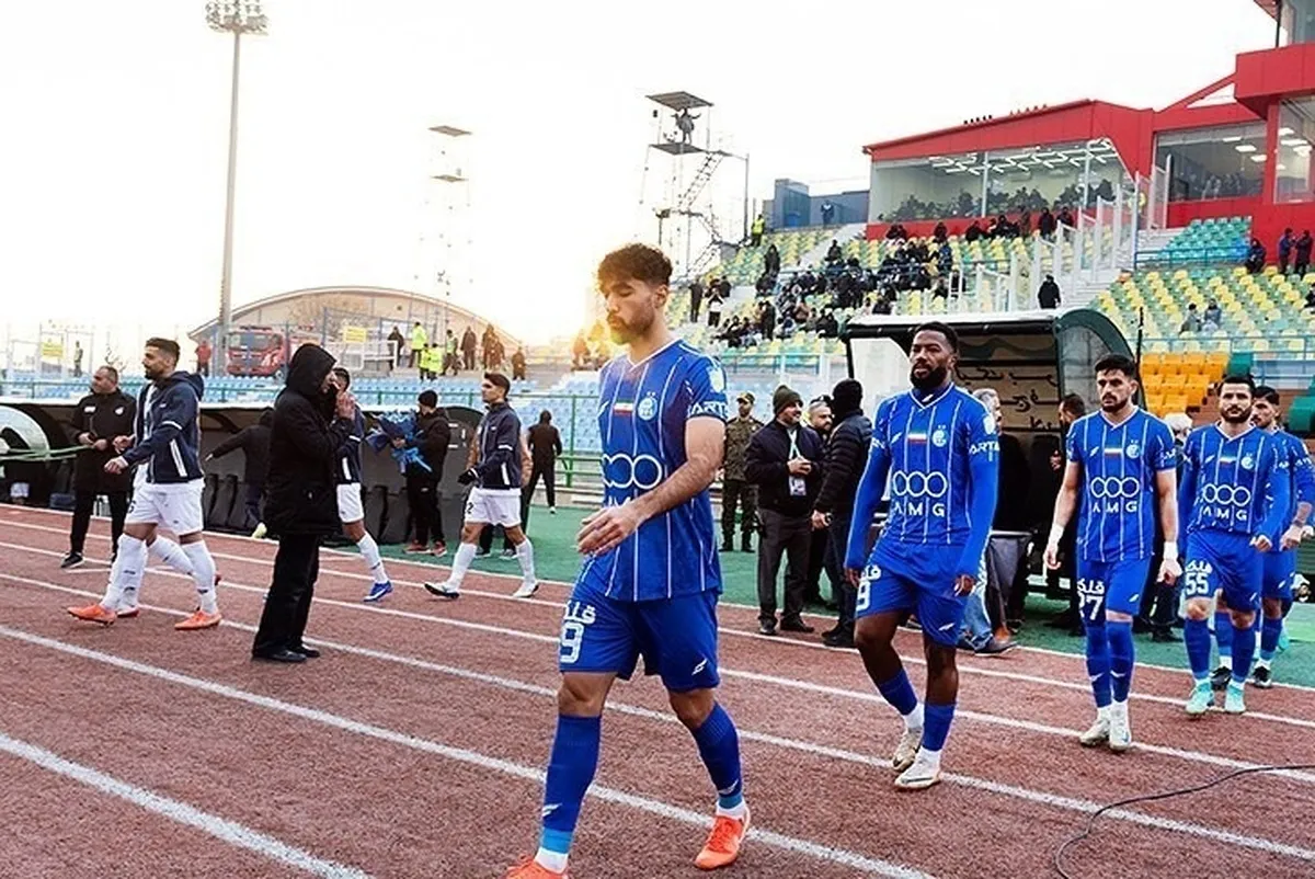 پنجره زمستانی استقلال بسته شد!