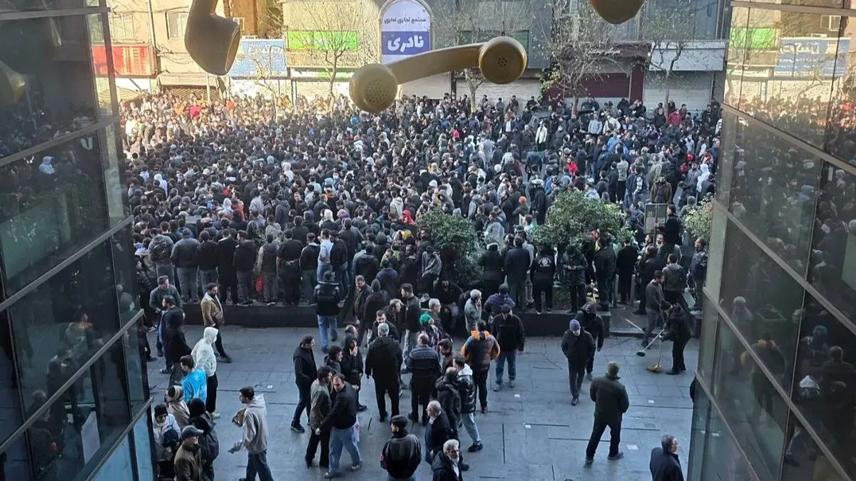 حمایت جنتی از اعتراضات بازاریان: شرایط فعلی با حوادث سال ۹۶ متفاوت است
