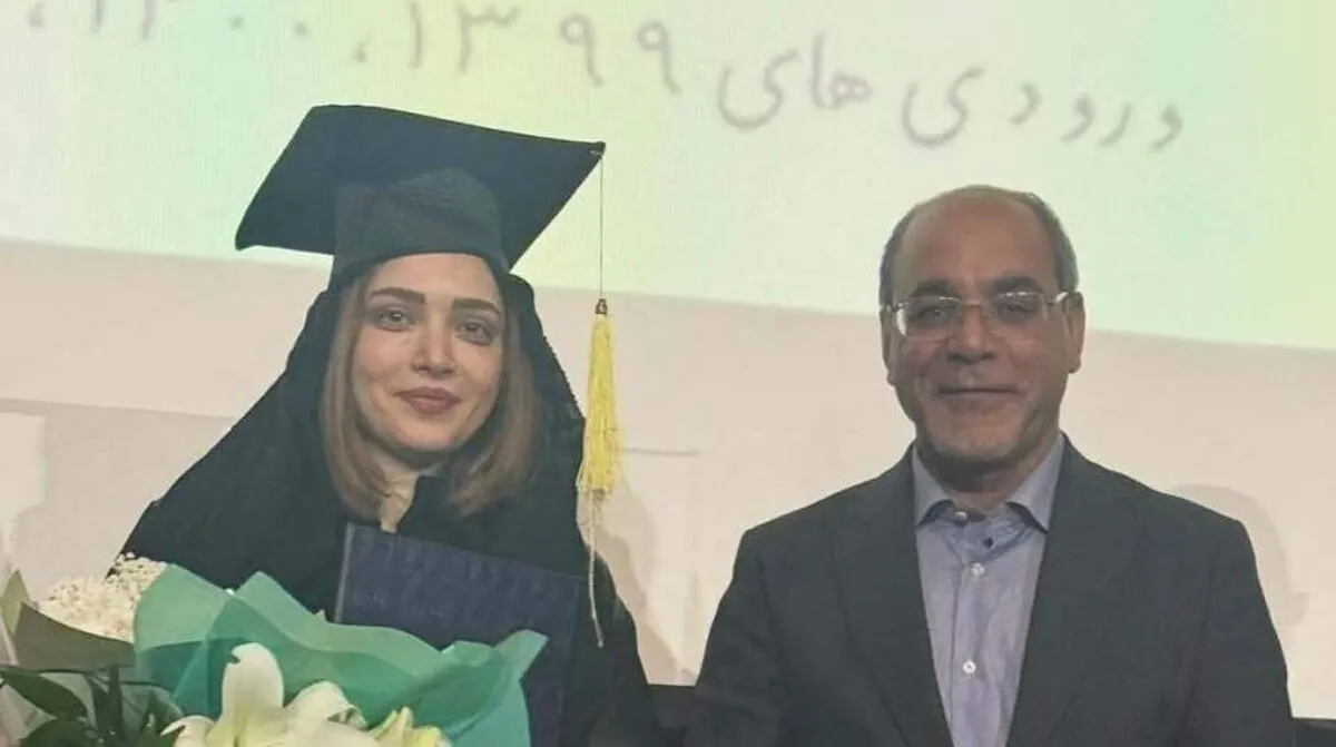 واکنش دانشگاه آزاد به جلسه دفاعیه یک بازیگر در دانشگاه+ عکس