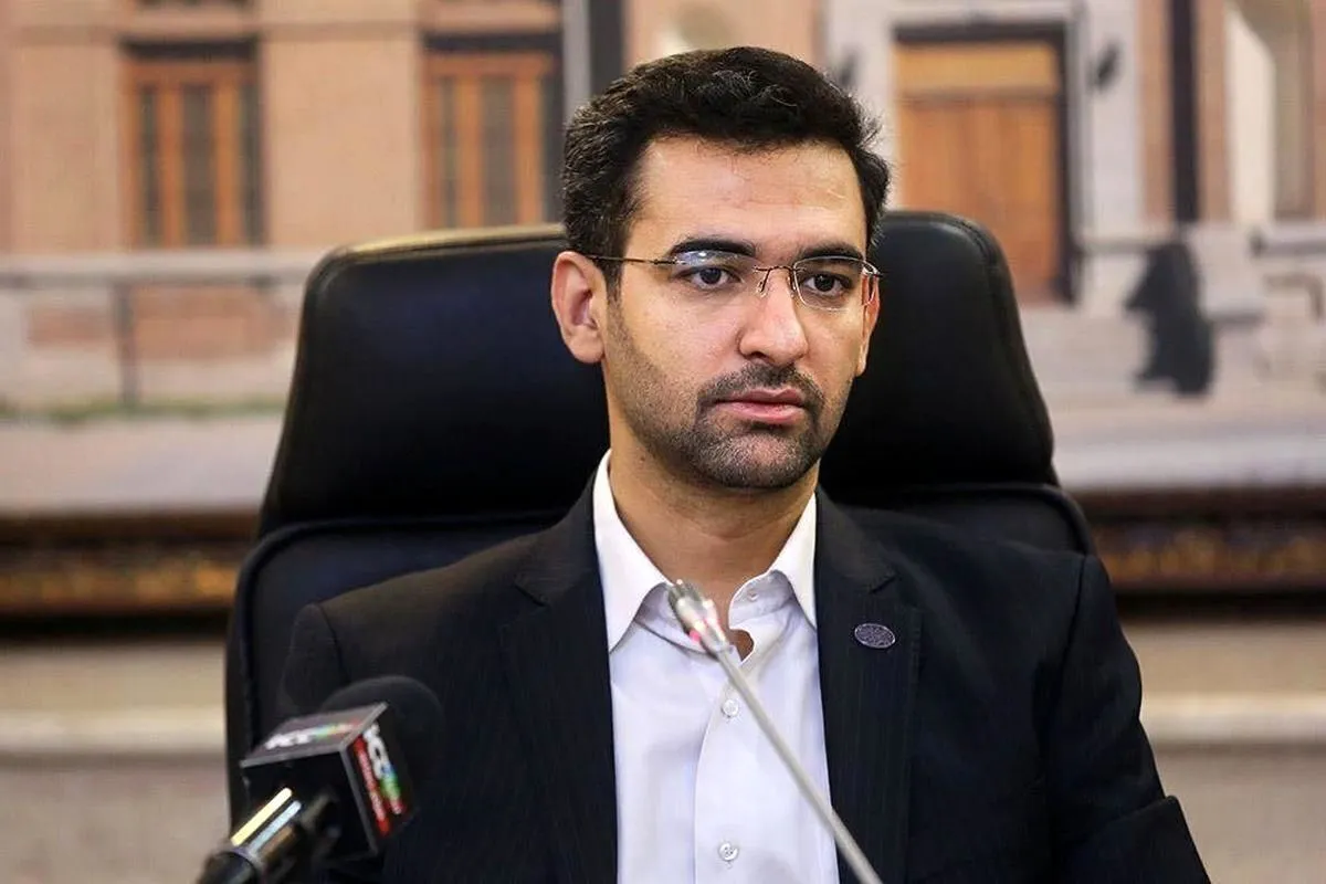 تیکه سنگین آذری جهرمی به نمایندگان: قاچاق ۲۱ میلیون لیتر سوخت به اندازه یک سفر خانوادگی ارزش پیگیری نداشت؟