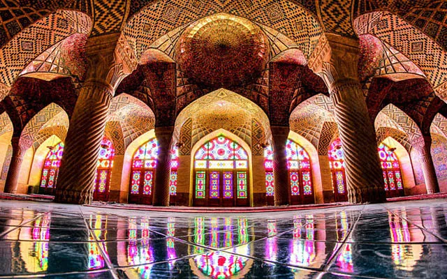 Foreign Travel Sites Enter Iran